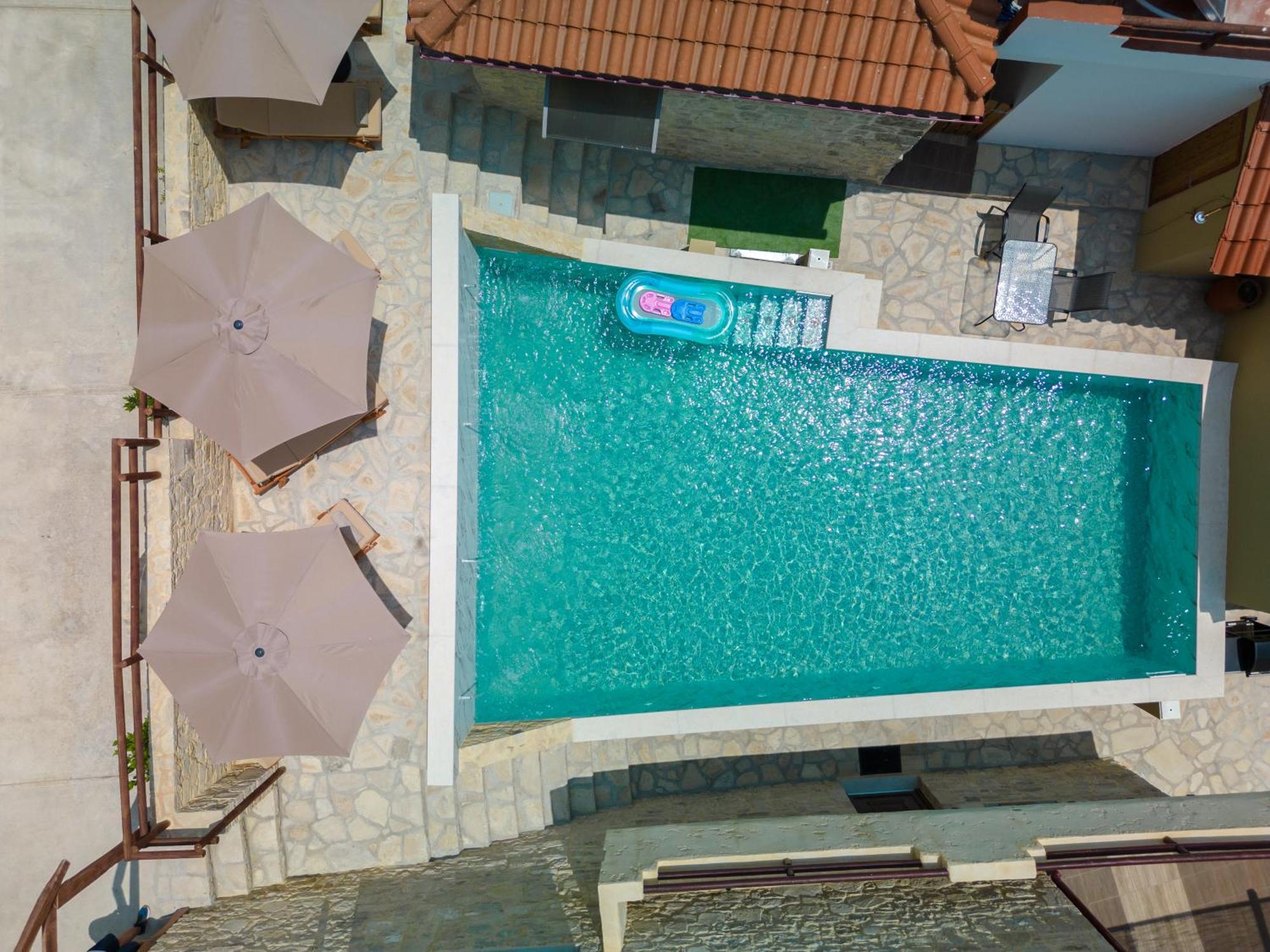 Draganigo Luxury Stone Houses 40 Min From Matala Ano Moulia Esterno foto