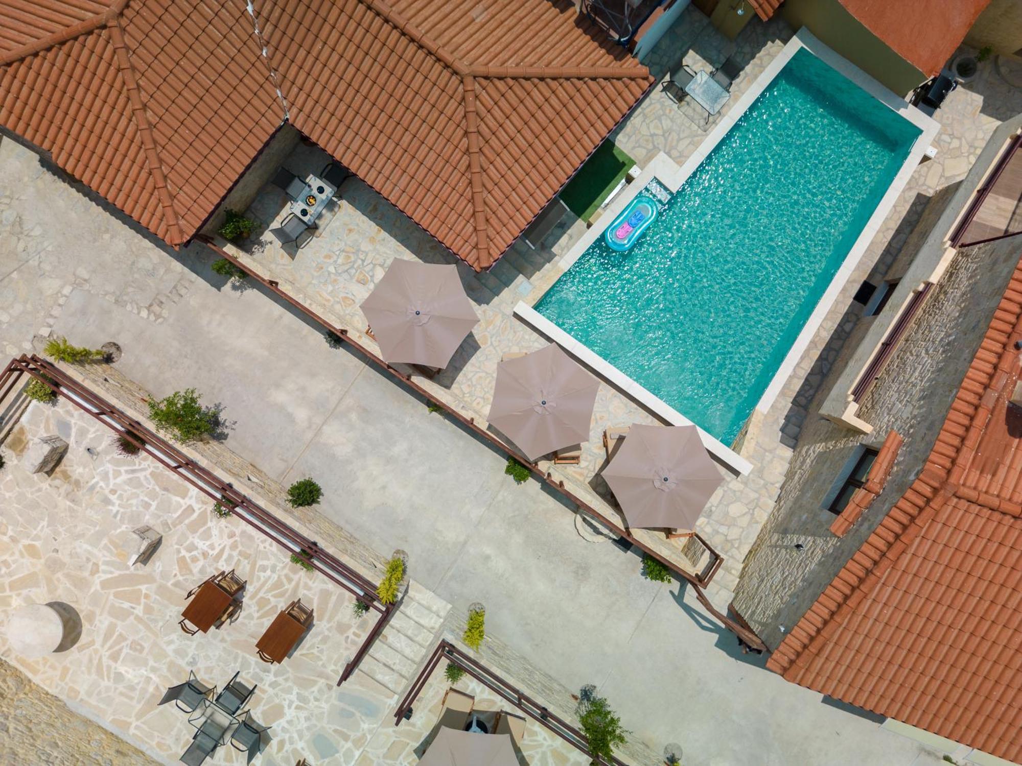 Draganigo Luxury Stone Houses 40 Min From Matala Ano Moulia Esterno foto